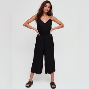 Aritzia’s Wilfred Irene Jumpsuit in Black, size Medium